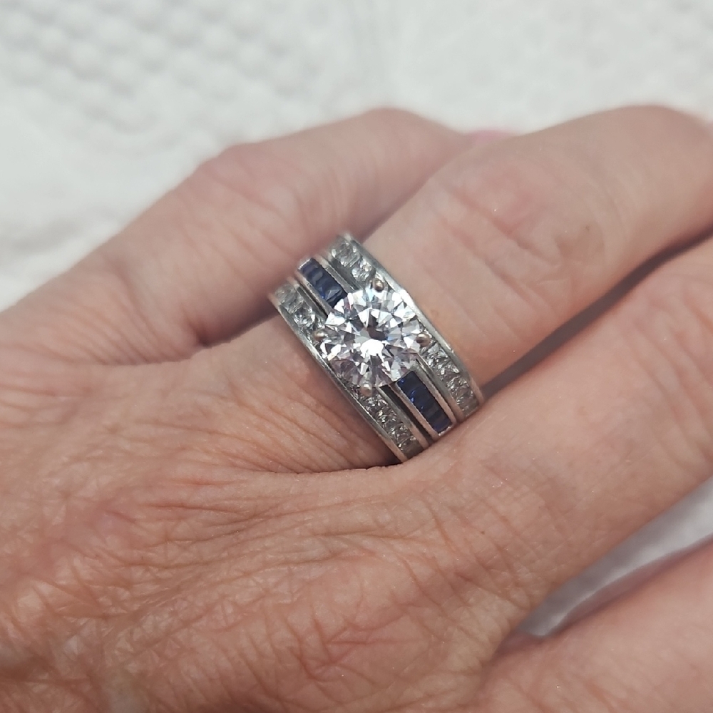 Elegant 925 Silver and Blue Sapphire Women's Ring